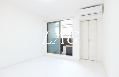 【居間・リビング】 | エルカーサ平和台 | 洋室のお部屋です。