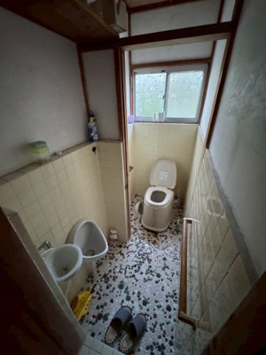 【トイレ】 | 岡山県津山市小田中　中古戸建 | コンパクトで使いやすいトイレです