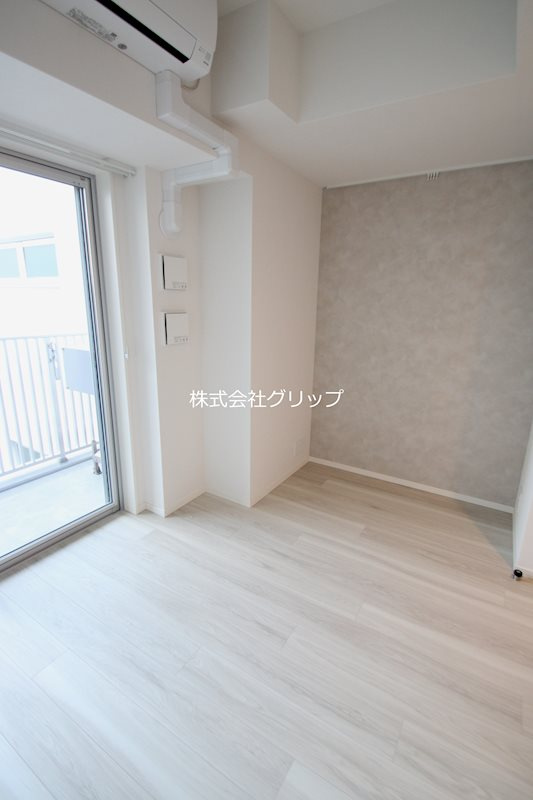 パークアクシス横浜阪東橋の洋室