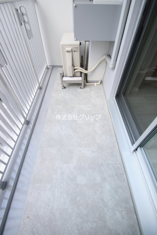 パークアクシス横浜阪東橋のバルコニー