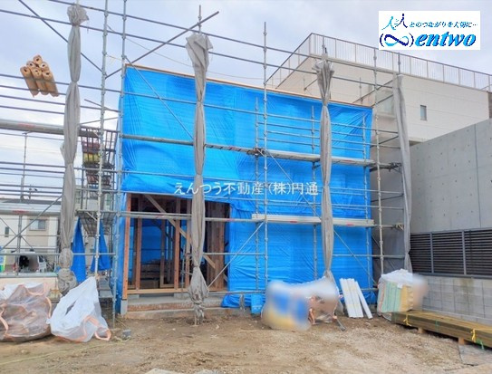 テラシエ西川町1期の外観