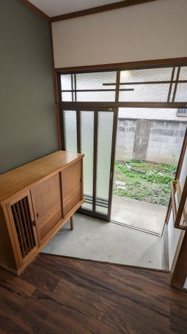 阿左美N戸建の玄関