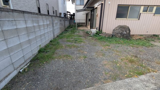 阿左美N戸建の駐車場