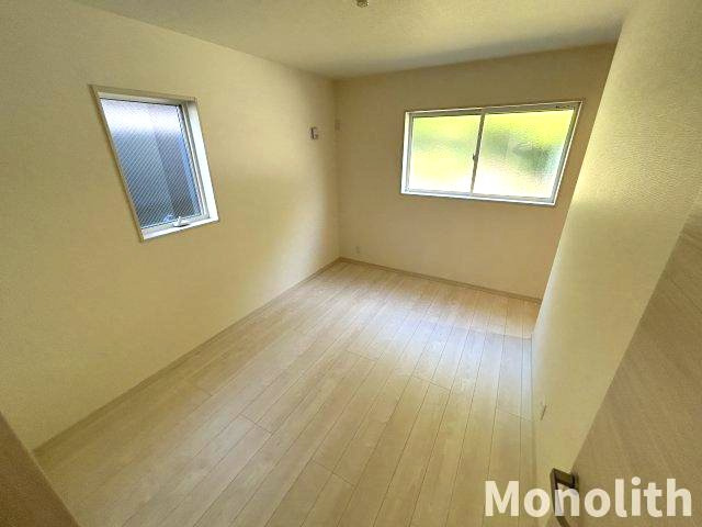 岸和田市三田町戸建の洋室