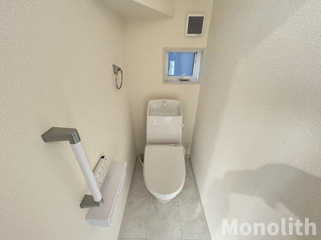 岸和田市三田町戸建のトイレ