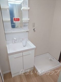 沖村コーポ　C棟の洗面所|シャンプードレッサー新品