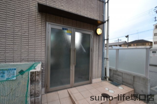 ADESSOのエントランス