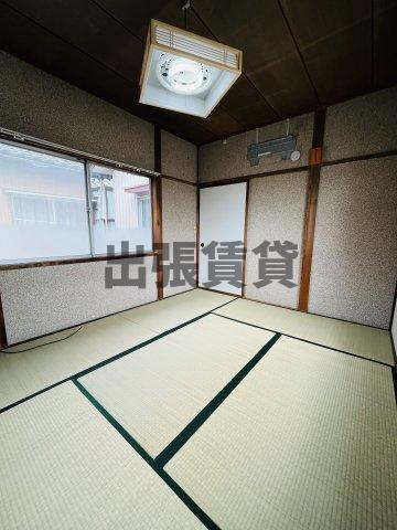 蟹江南⼾建の和室