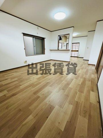 蟹江南⼾建の居間・リビング