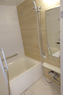 【浴室】 | パークアクシス学芸大学レジデンス | ※写真は同タイプ住戸です。