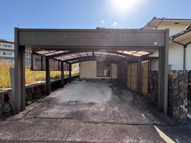 中古戸建　　あさひが丘７丁目の駐車場