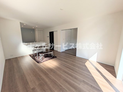 【居間・リビング】 | 豊橋市下地町 新築一戸建て 2号棟 | リビングダイニングです