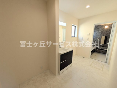 【脱衣所】 | 豊橋市下地町 新築一戸建て 2号棟 | 脱衣所です