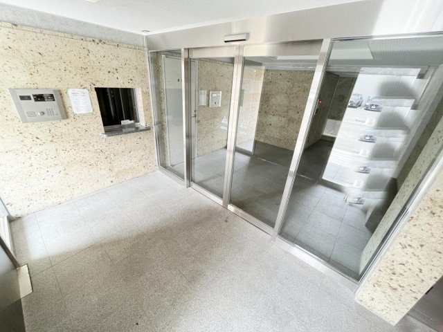 アマリス中原 のエントランス