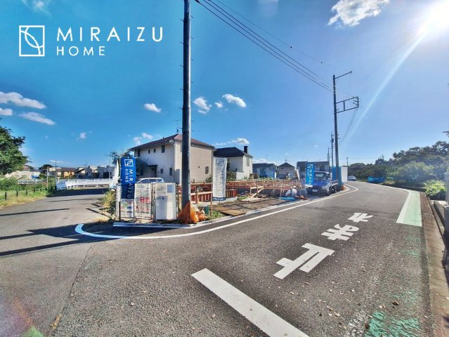 【外観】 | 日当たりの良いお家は嬉しいですよね。それぞれ価値観が分かれる箇所です、実際に内覧して日当たりの心地よさをご体感下さいね♪
