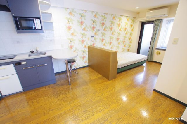 松下善ビル　仲介手数料無料の居間・リビング