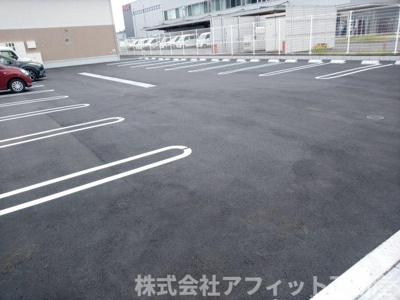 【駐車場】 | プランドール イサコ