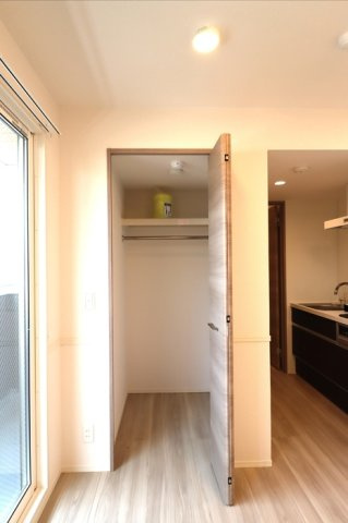 グラナーデ東新町の収納