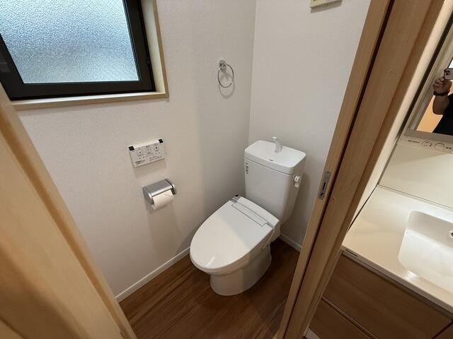 杉並区高円寺南３丁目　中古住宅のトイレ