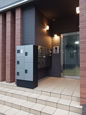ディア　コート　並木のエントランス