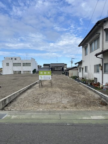 西条市小松町新屋敷【460】72.11坪