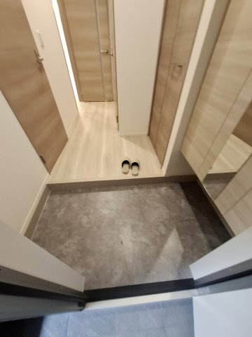 La maison  青木町Ⅰの玄関
