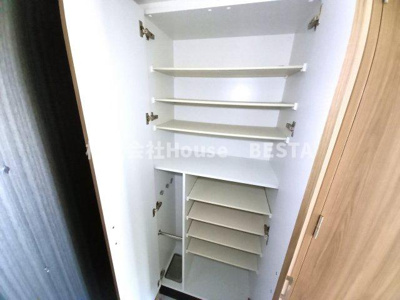 【収納】 | ファーストフィオーレ三宮イースト