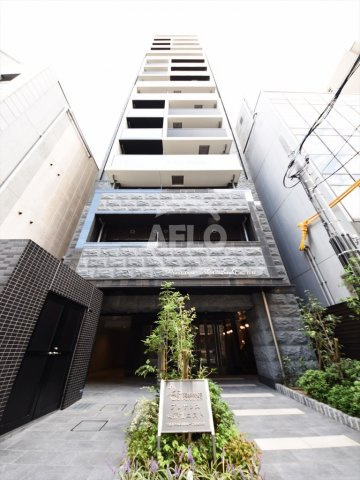 プレサンス心斎橋ニスト