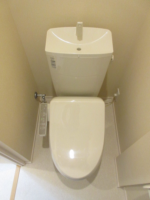 ファミーユⅠのトイレ|★温水洗浄便座★