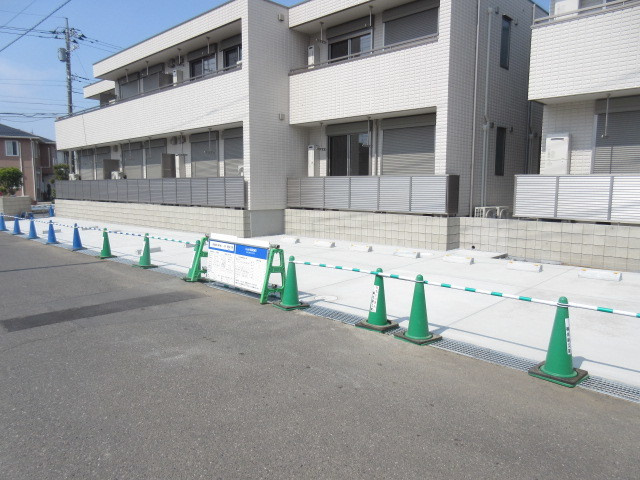 ファミーユⅠの駐車場|★敷地内駐車場★※現在満車