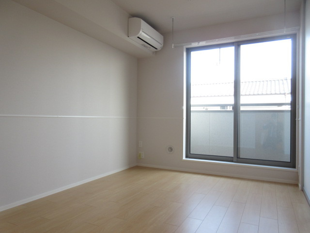 ファミーユⅠの居間・リビング