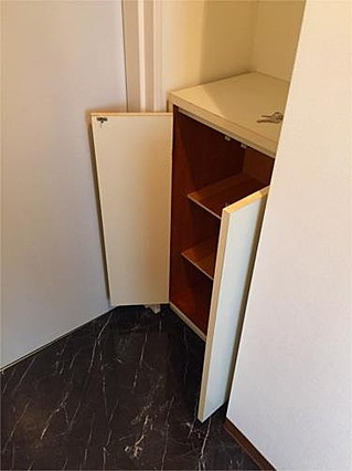 ノベラ御幸通の玄関