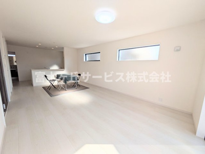 【居間・リビング】 | 豊橋市高師町 新築一戸建て | リビングダイニングです