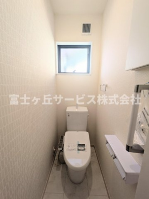 【トイレ】 | 豊橋市高師町 新築一戸建て | １F2F同タイプのトイレがあります