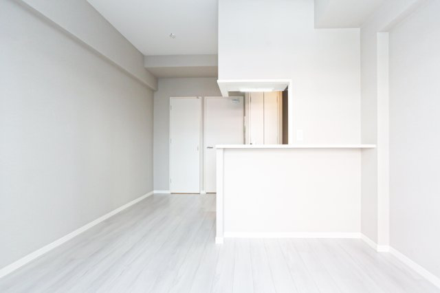 サヴォイラルカンジュ　7階の居間・リビング|別号室のものになります。現状優先。