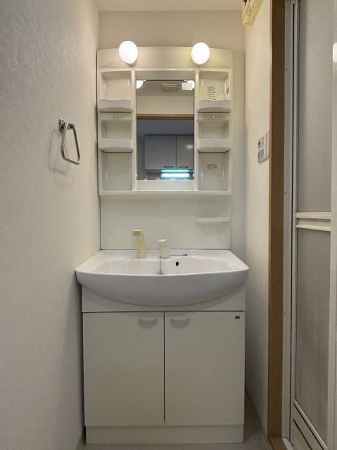 グラビスコート西原駅前の洗面所