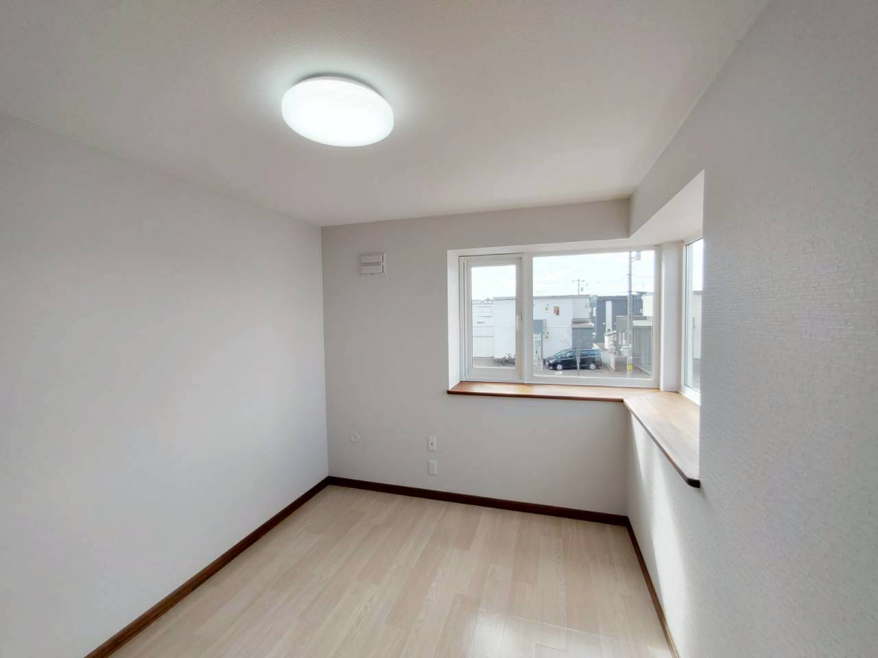 昭和北3丁目　リフォーム済中古住宅の洋室