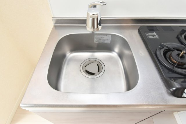 サヴォイザ・フォースフォー　6階のキッチン|別号室のものになります。現状優先。