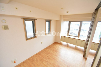 【寝室】 | レジデンス八楽