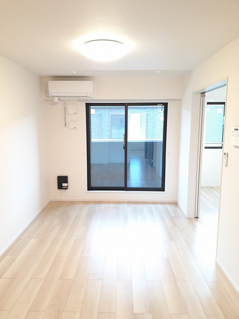 カーサリザイヤⅢの居間・リビング