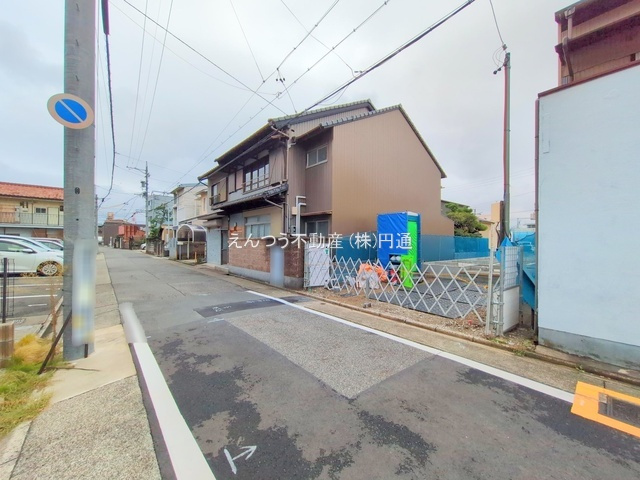 牛立町の前面道路含む現地写真