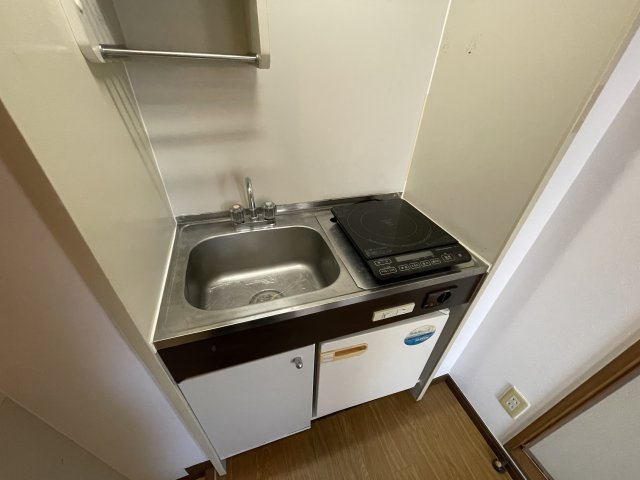 西宮市鳴尾町１丁目の賃貸マンションのキッチン