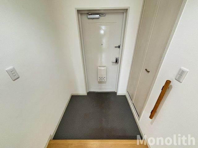 いぶき野3丁目7号棟の玄関