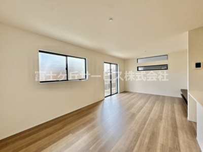 【ダイニング】 | 豊橋市東脇4丁目 新築一戸建て 2号棟 | ＬＤＫです