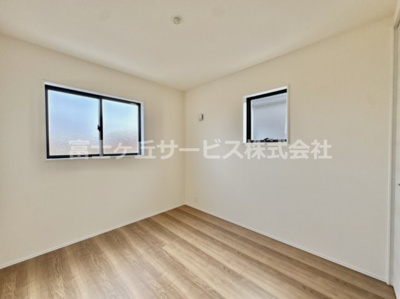 【洋室】 | 豊橋市東脇4丁目 新築一戸建て 2号棟 | 洋室です