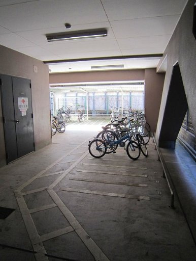 セントアミール南久宝寺のその他共用部分|セントアミール南久宝寺　駐輪場