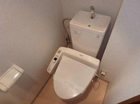 セントアミール南久宝寺のトイレ|セントアミール南久宝寺　温水洗浄便座