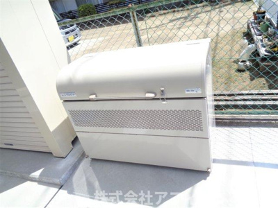 【その他共用部分】 | モンマルトルⅢ | 敷地内ゴミ置場