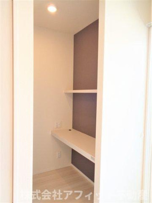 【その他】 | モンマルトルⅢ | ワークスペース