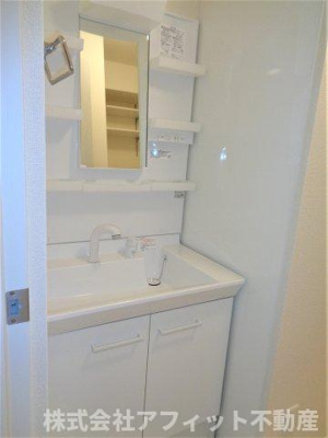 【洗面所】 | モンマルトルⅢ | 洗髪洗面化粧台